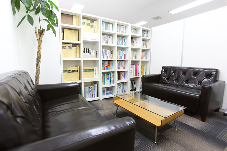 やなぎ総合法務事務所の相談室