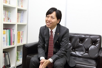 やなぎ総合法務事務所の代表